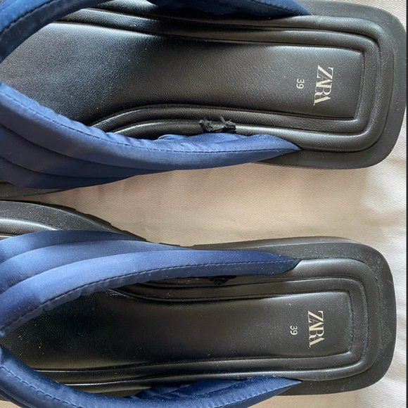 Quilted Platform Zara Sandals - Picture 4 of 9